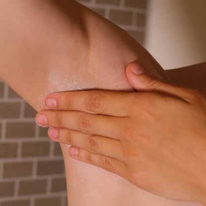 Deocreme Natura eincremen Achselhöhle