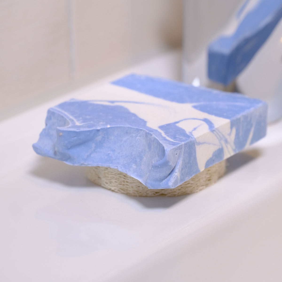 Salzseife HIMALAYA-PUR mit Luffa-Scheibe